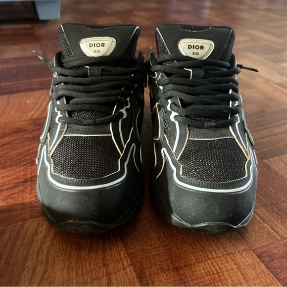 Dior Black Sneakers with White Accents - Picture 5 of 5